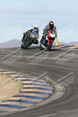 media/Nov-16-2025-Race Pace (Sun) [[8c5fa54630]]/Verified Riders/1-Turns 9 and 10 (925am)/